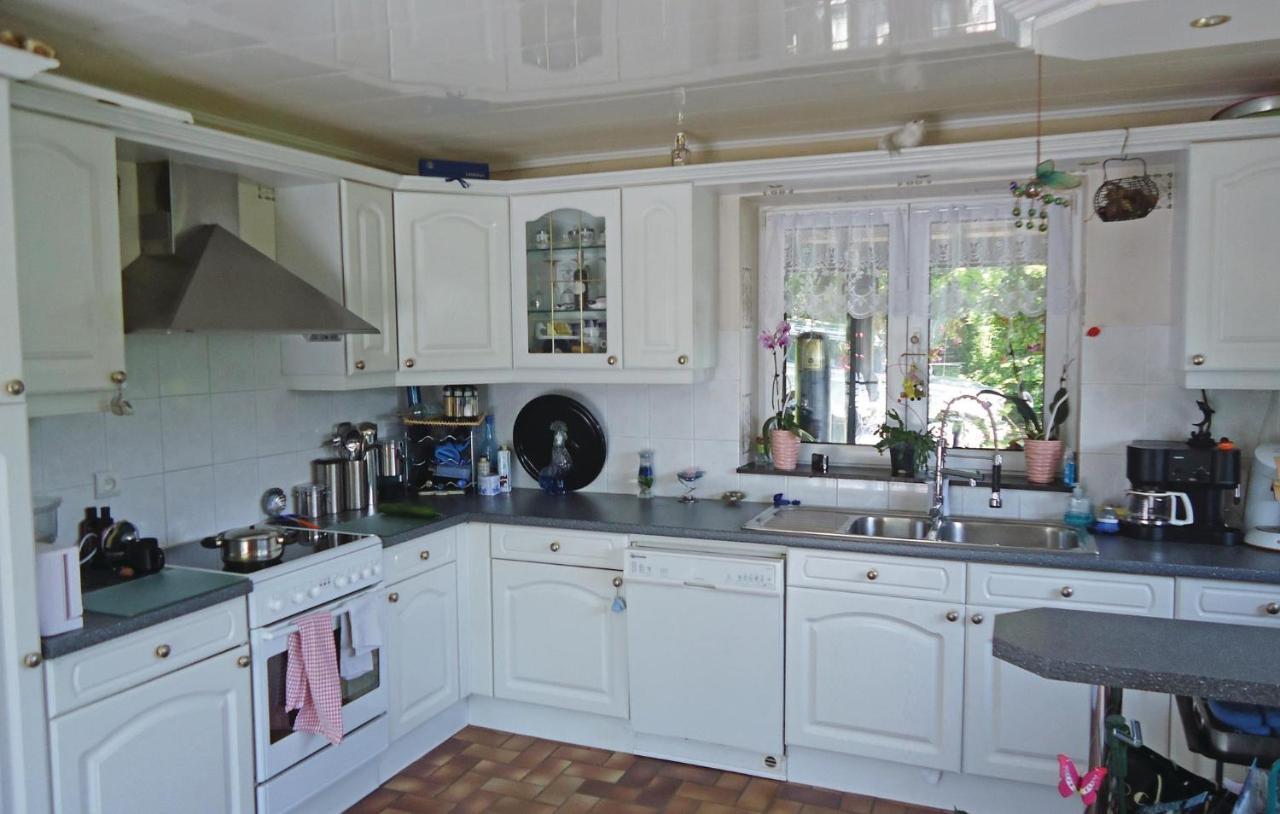 Awesome Home In Chevron With Kitchen מראה חיצוני תמונה